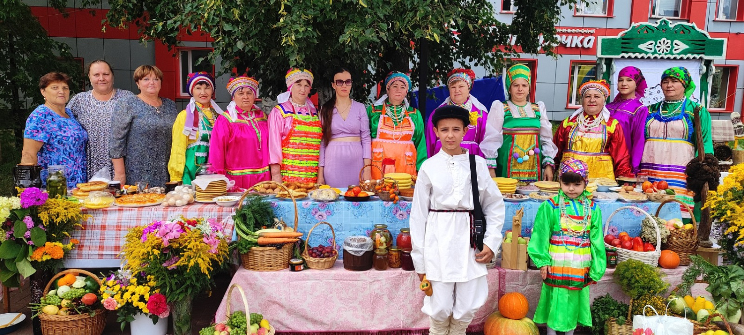 Вкусная магия «Дня Блина»: Праздник, где лакомство становится искусством, а единение – вдохновением.